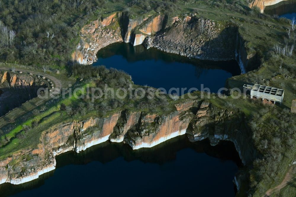 Aerial image Wettin-Löbejün - Unused renatured quarry with quarry pond at the Loebejuen quarry in the district Domnitz in Wettin-Loebejuen in the state Saxony-Anhalt, Germany