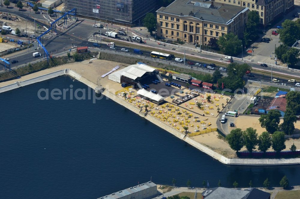 Berlin Mitte from above - METAXA Bay beach on the banks of the Spree in Berlin - Mitte