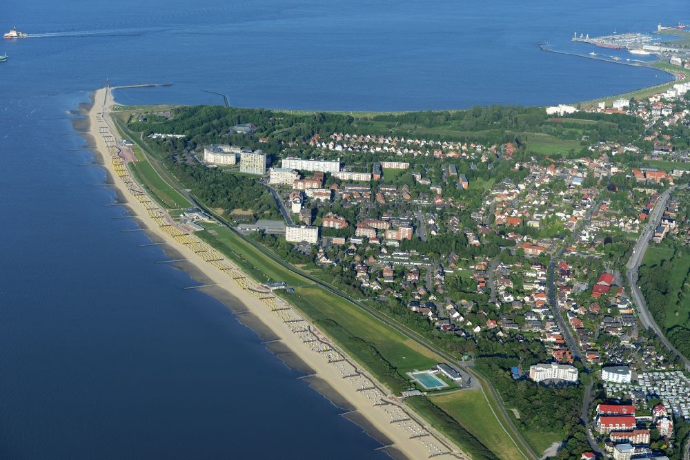 Aerial image Cuxhaven - Beach chair on the sandy beach ranks in the coastal area der Nordsee in Cuxhaven in the state Lower Saxony