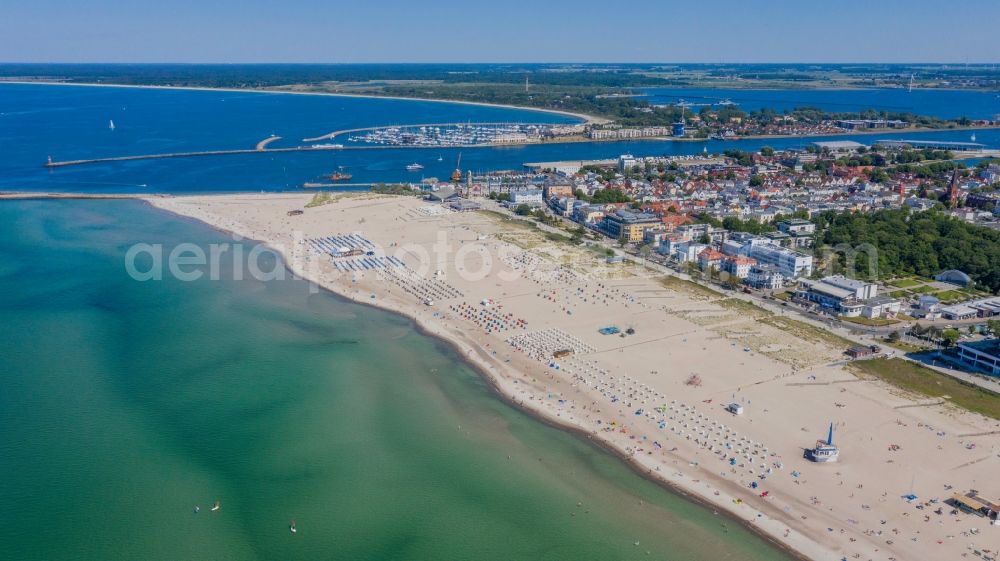 Aerial image Rostock - Beach chair on the sandy beach ranks in the coastal area of Baltic Sea in the district Warnemuende in Rostock in the state Mecklenburg - Western Pomerania, Germany