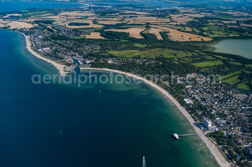 Aerial image Timmendorfer Strand - Beach chair on the sandy beach ranks in the coastal area of the Baltic Sea in Timmendorfer Strand in the state Schleswig-Holstein
