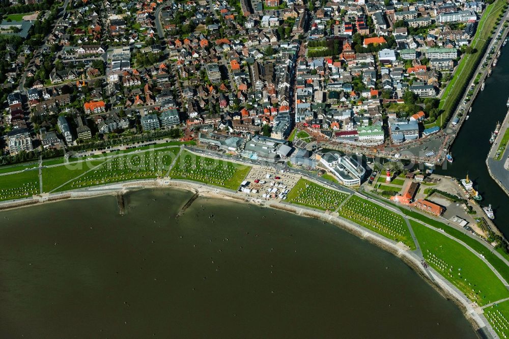 Aerial photograph Büsum - Beach chair on the sandy beach ranks in the coastal area of Wattenmeer in Buesum in the state Schleswig-Holstein, Germany