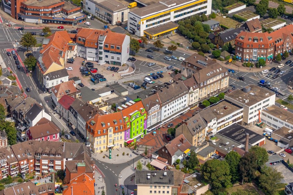 Aerial image Lünen - Street guide of famous promenade and shopping street Erzbergerstrasse - Muensterstrasse in Luenen in the state North Rhine-Westphalia, Germany