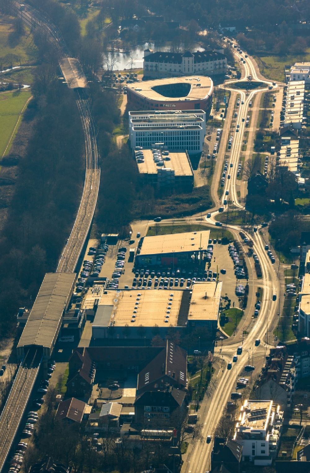 Aerial image Duisburg - Street - road guidance of Duesseldorfer Landstrasse in the district Huckingen in Duisburg in the state North Rhine-Westphalia, Germany