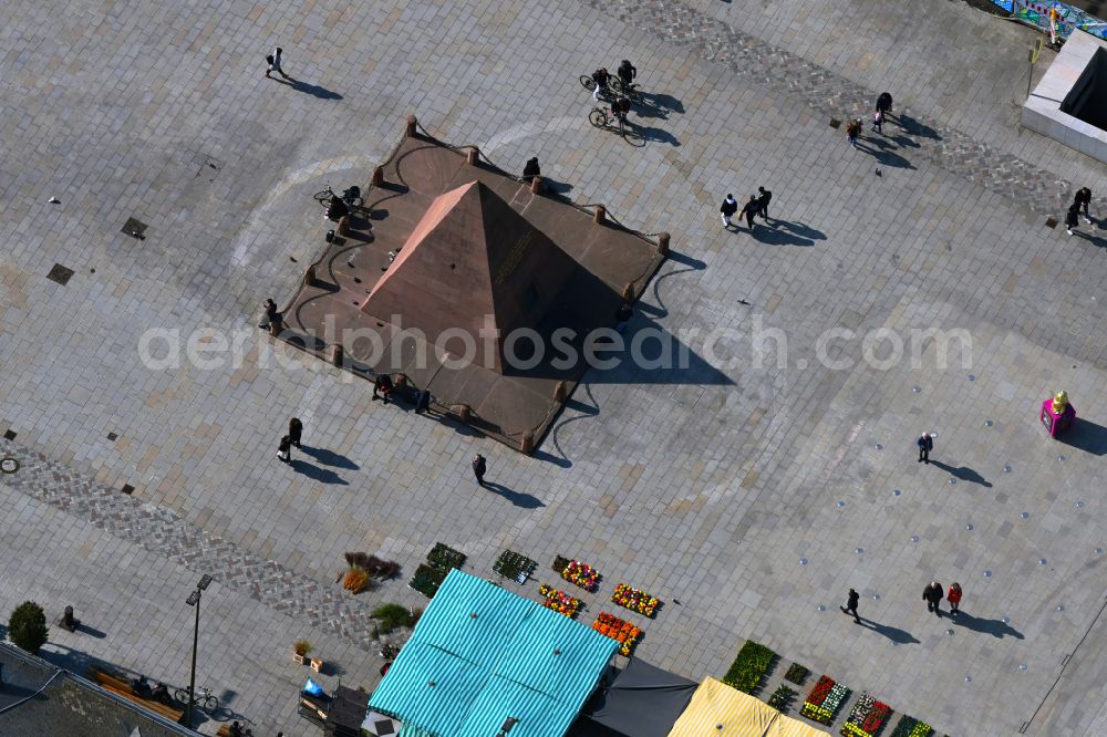 Karlsruhe from above - Street layout of the well-known promenade and shopping street Karlsruhe Pyramid at the Pyramidenmarkt on the market square in Karlsruhe in the state Baden-Wuerttemberg, Germany