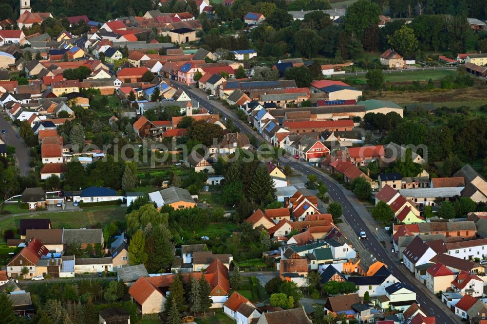 Tucheim from above - Street - road guidance of Ziesarstrasse in Tucheim in the state Saxony-Anhalt, Germany
