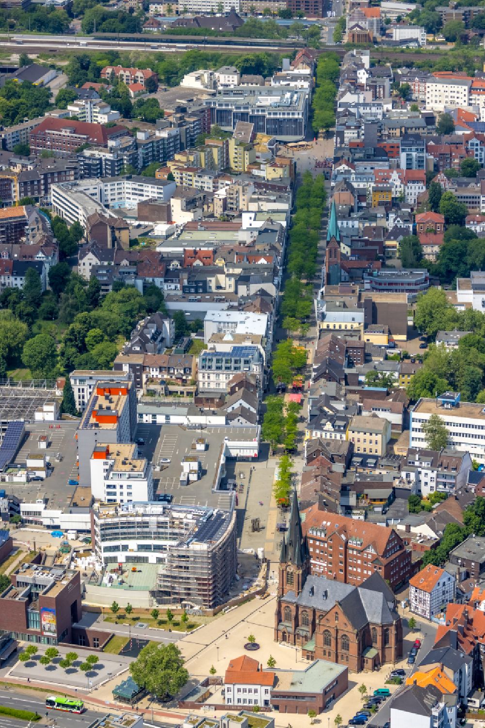 Aerial image Herne - Street guide of famous promenade and shopping street of Bahnhofstrasse in Herne at Ruhrgebiet in the state North Rhine-Westphalia, Germany