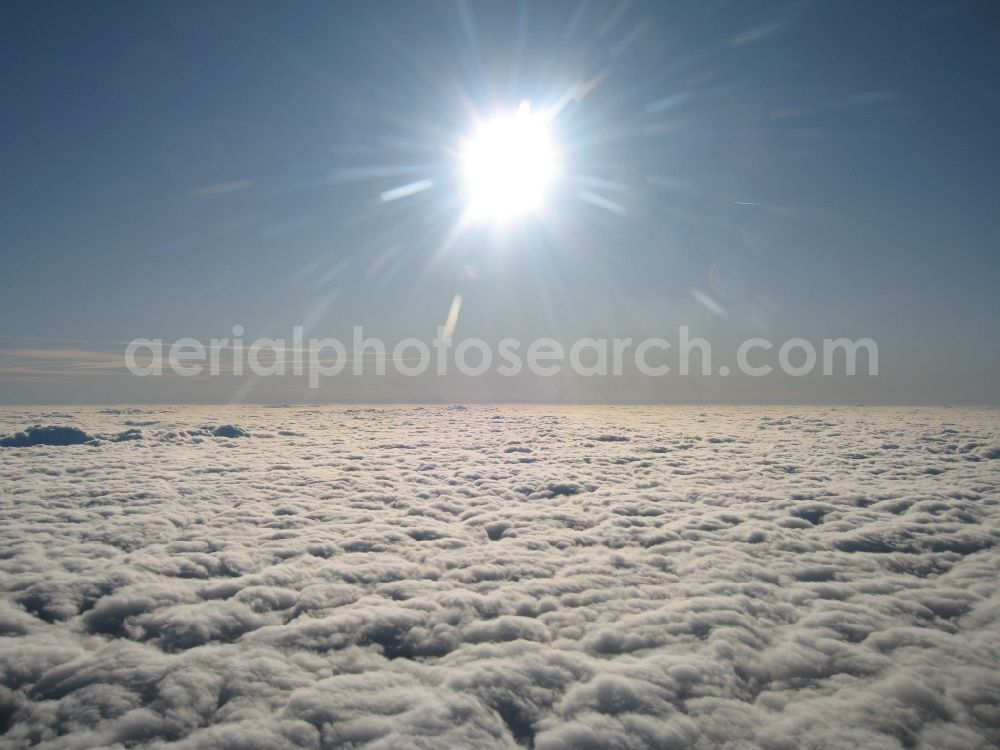 Aerial photograph Huisheim - Sun rays over a horizon landscape of clouds at Strato Huisheim in Bavaria