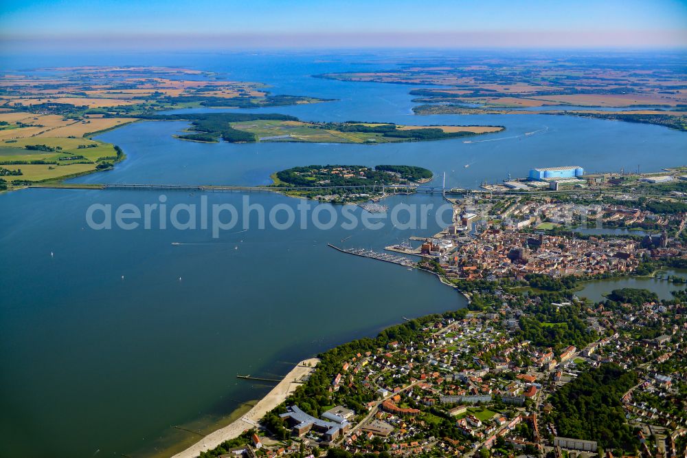 Hansestadt Stralsund from the bird's eye view: The Strelasund -Ruegenbruecke with Ruegendamm before Stralsund's old town in the state of Mecklenburg-Western Pomerania