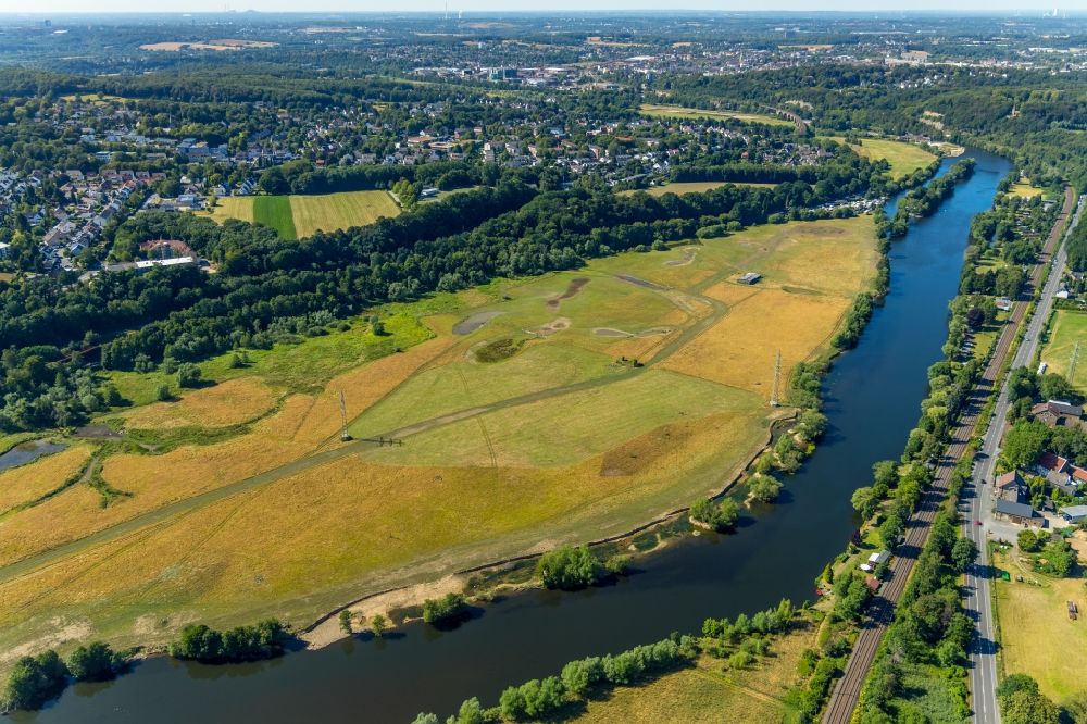 Aerial photograph Witten - Grassland structures of a meadow and field landscape in the lowland of NSG Ruhrauen in Witten in the state North Rhine-Westphalia, Germany