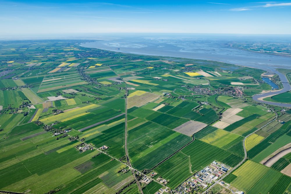 Aerial photograph Cadenberge - Structures on agricultural fields in Cadenberge in the state Lower Saxony, Germany