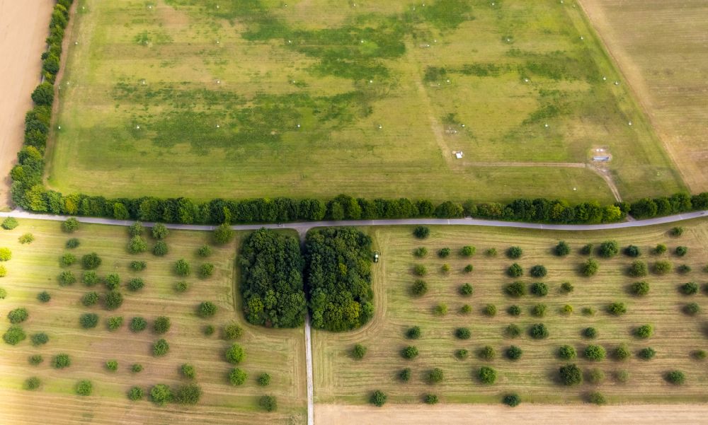 Mintard from above - Structures on agricultural fields in Mintard at Ruhrgebiet in the state North Rhine-Westphalia, Germany