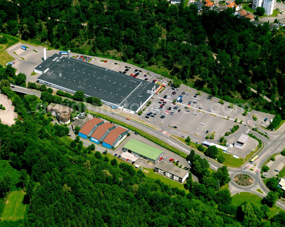 Aerial photograph Kirchentellinsfurt - Store of the Supermarket Kaufland on street Wannweiler Strasse in Kirchentellinsfurt in the state Baden-Wuerttemberg, Germany