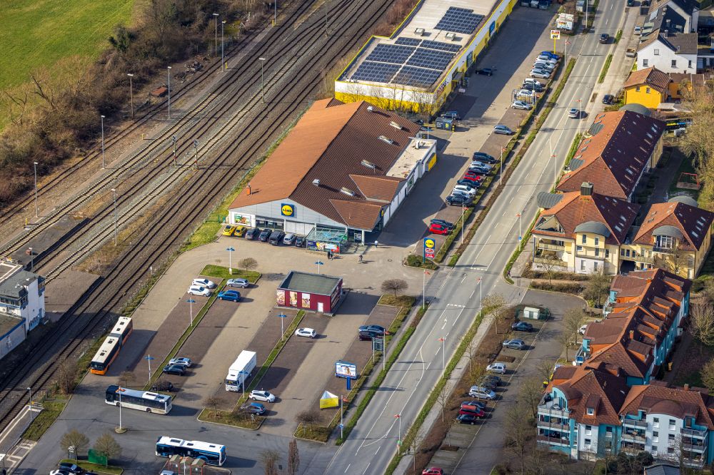Aerial photograph Fröndenberg/Ruhr - Store of the Supermarket Lidl in Froendenberg/Ruhr at Sauerland in the state North Rhine-Westphalia, Germany