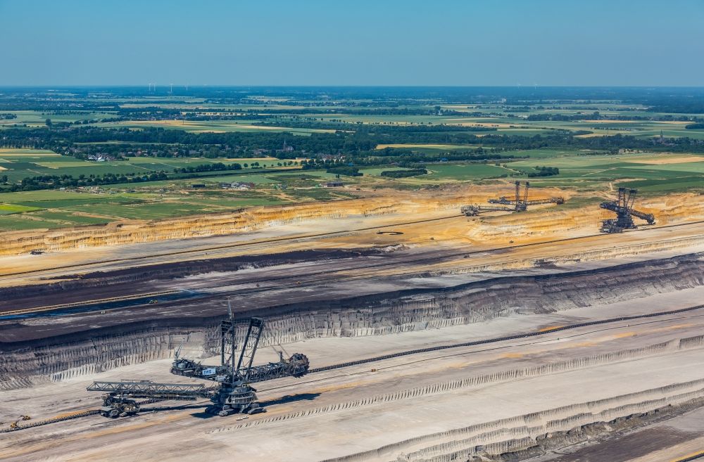 Erkelenz from the bird's eye view: View of the opencast pit Garzweiler in the state of North Rhine-Westphalia