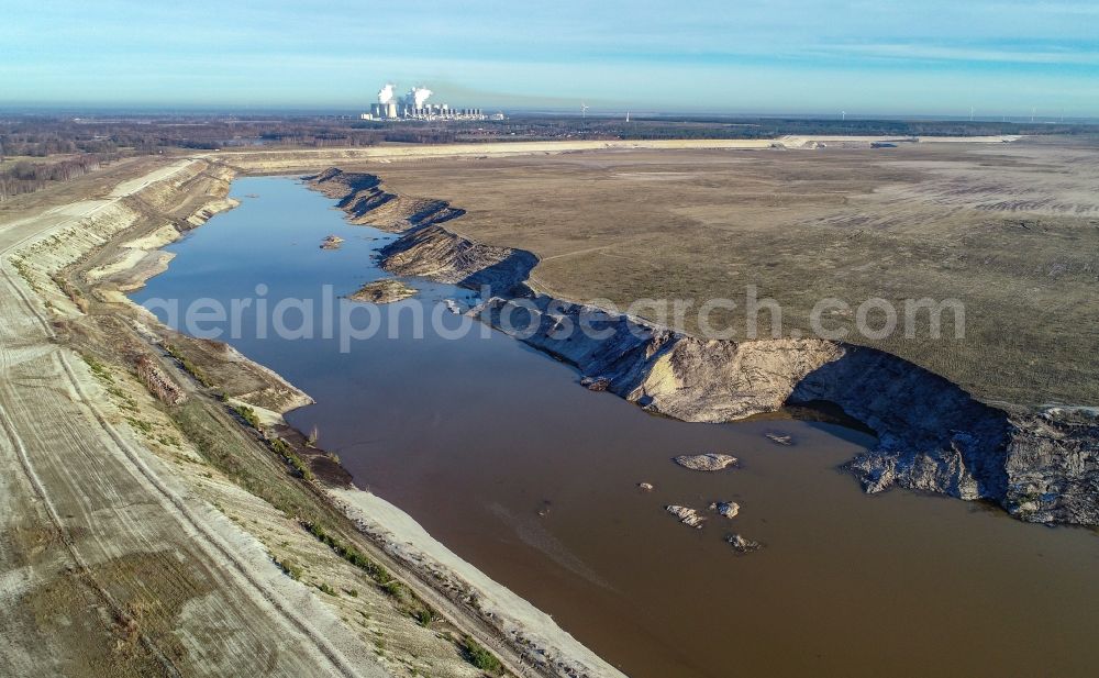 Cottbus from the bird's eye view: Open pit re cultivation on the shores of the lake Baltic Sea in the district Dissenchen in Cottbus in the state Brandenburg, Germany