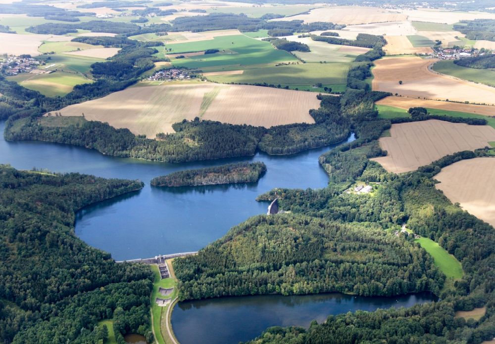 Auma-Weidatal from the bird's eye view: Dam and shore areas at the lake weidatalsperre in Auma-Weidatal in the state Thuringia