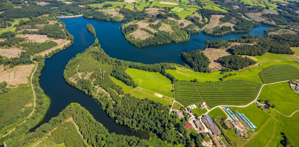 Aerial image Breckerfeld - dam and shore areas at the lake Ennepetalsperre in Breckerfeld in the state North Rhine-Westphalia, Germany