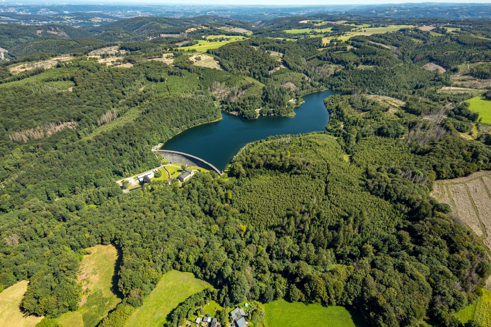 Aerial image Hagen - Dam and shore areas at the lake Hasper Bach in Hagen in the state North Rhine-Westphalia