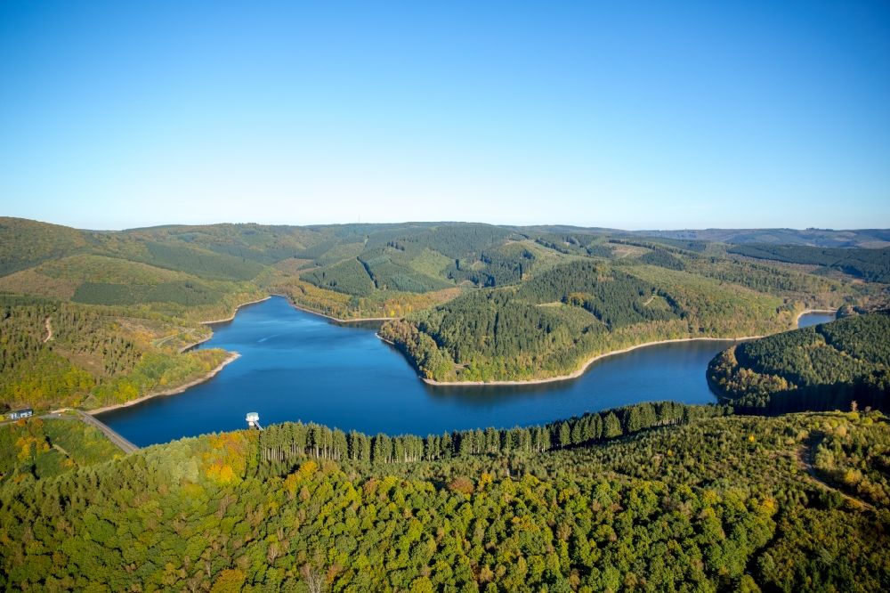 Netphen from above - Dam and shore areas at the lake Obernautalsperre in Netphen in the state North Rhine-Westphalia