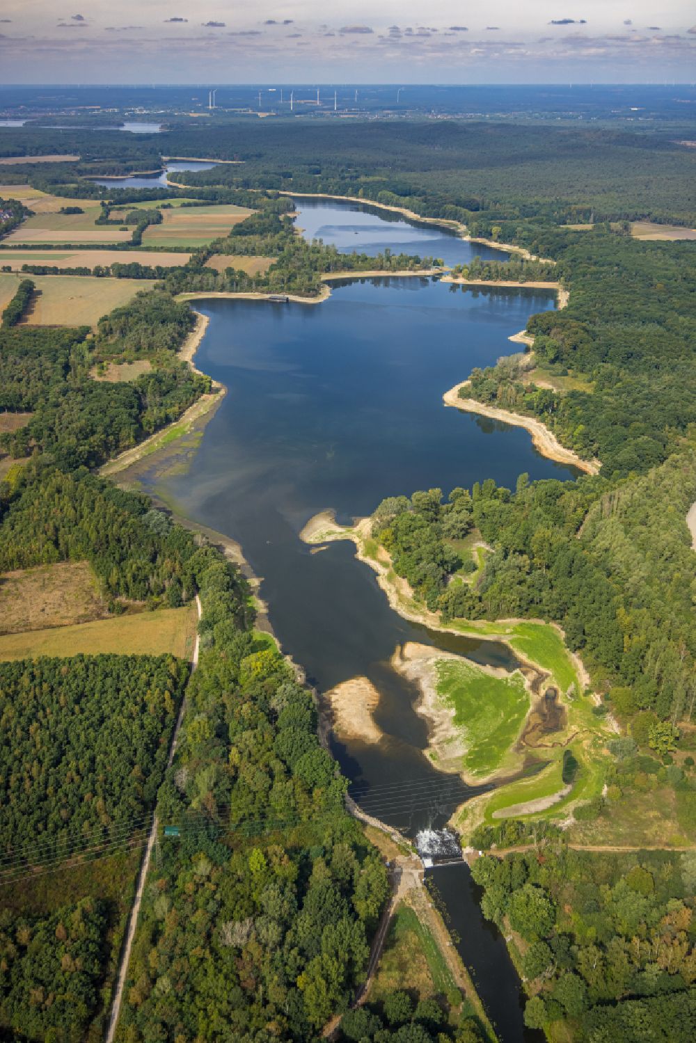 Haltern am See from above - Dam - shore areas on the reservoir Talsperre Hullern in Haltern am See in the Ruhr area in the state North Rhine-Westphalia, Germany