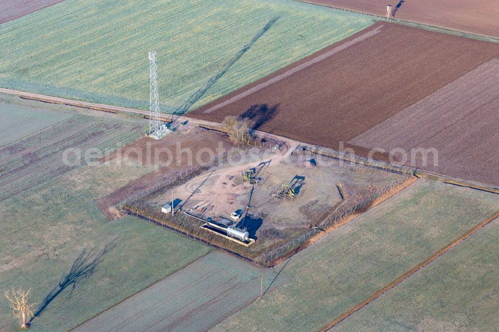Aerial photograph Niederlauterbach - Tank and feed pump for oil production in the Rhine plain in Niederlauterbach in Grand Est, France