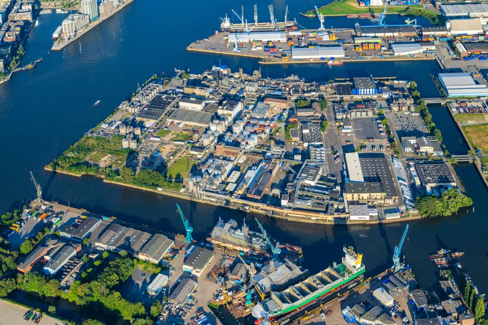 Hamburg from the bird's eye view: Technical plants of the company Hywax in the industrial area Steinwerder in Hamburg, Germany