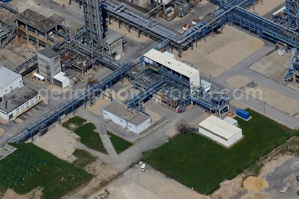 Aerial photograph Schwechat - Technical facilities of Borealis and OMV refinery in the industrial area in Schwechat in Lower Austria, Austria