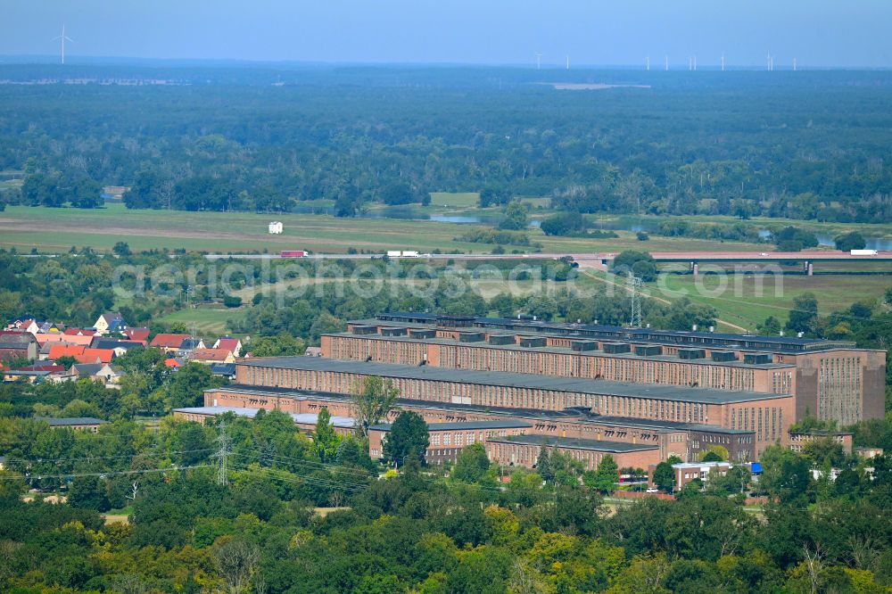 Aerial image Vockerode - Factory premises and technical systems and infrastructure in the disused industrial monument machine house of the former power plant in Vockerode in the state Saxony-Anhalt, Germany