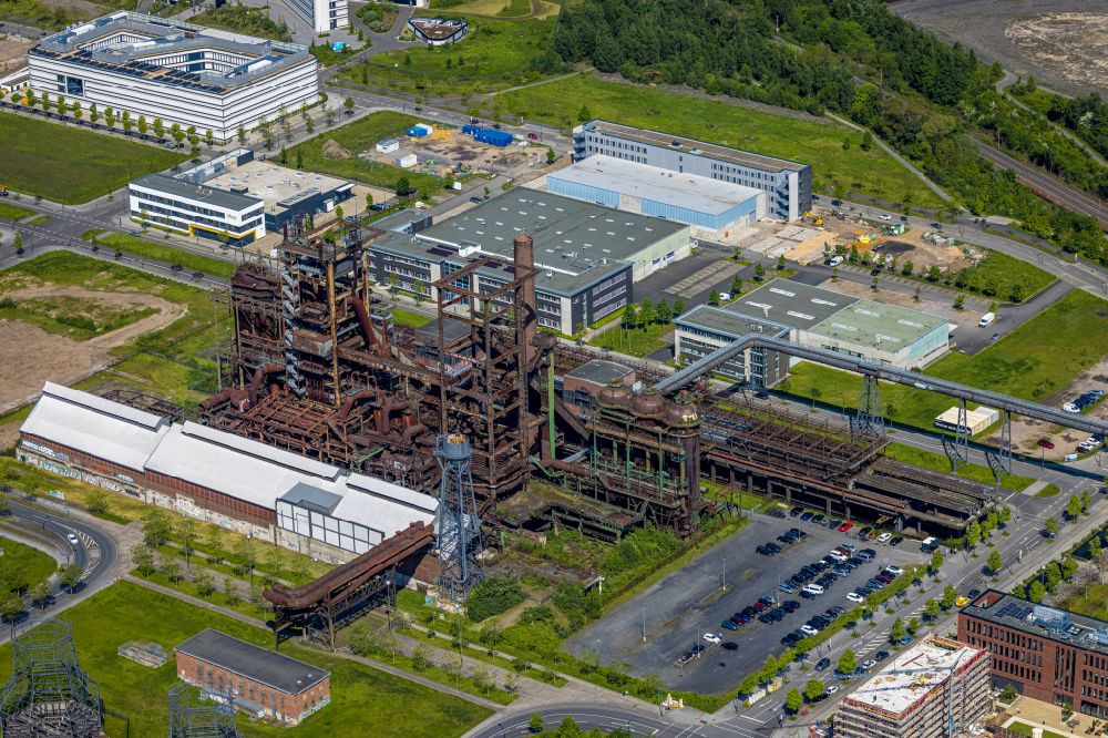 Dortmund from above - Technical facilities and production halls on the Phoenix-West site in the district Hoerde in Dortmund in the state North Rhine-Westphalia, Germany