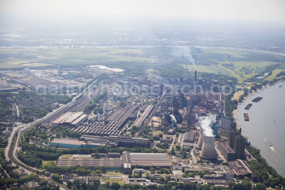 Aerial image Duisburg - Technical equipment and production facilities of the steelworks of Huettenwerke Krupp Mannesmann GmbH on Ehinger Strasse in Duisburg in the state North Rhine-Westphalia, Germany