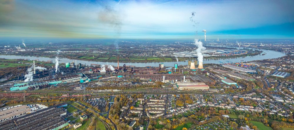 Aerial photograph Duisburg - Technical equipment and production facilities of the steelworks Thyssen Krupp Steel on Mannesmannstrasse in Duisburg in the state North Rhine-Westphalia