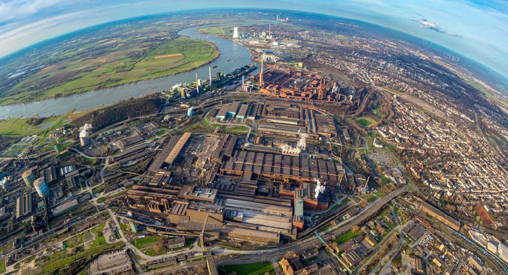 Duisburg from above - Technical equipment and production facilities of the steelworks ThyssenKrupp-Stahlwerk Schwelgern in the district Marxloh in Duisburg in the state North Rhine-Westphalia, Germany