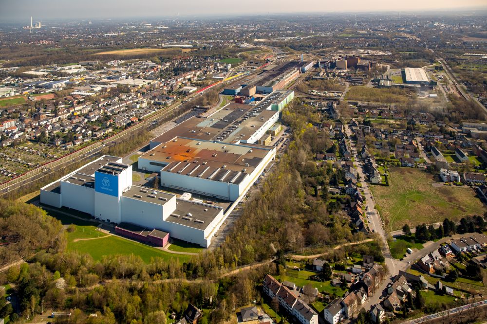 Bochum from the bird's eye view: technical equipment and production facilities of the steelworks Thyssenkrupp Steel Europe AG on street Walzwerkstrasse in the district Wattenscheid in Bochum in the state North Rhine-Westphalia, Germany