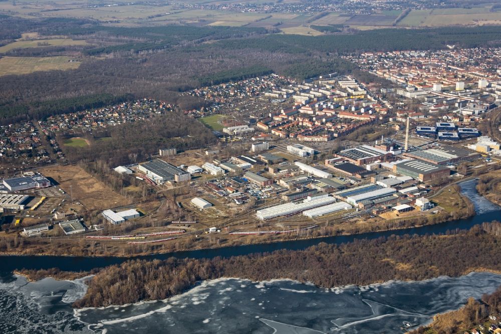 Aerial photograph Hennigsdorf - Technical facilities in the industrial area of factorysanlagen of Bombadier Transportation in Hennigsdorf in the state Brandenburg, Germany