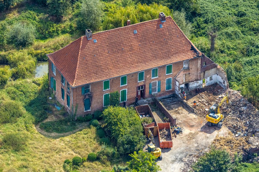 Hamm from above - Partial demolition after fire at the former moated castle Haus Hohenover in Hamm in the Ruhr area in the state of North Rhine-Westphalia, Germany