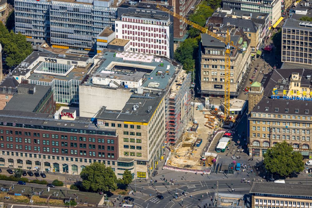 Aerial photograph Essen - Partial demolition and reconstruction Koenigshof of the former department store building on Willy-Brandt-Platz on street Lindenallee in the district Stadtkern in Essen at Ruhrgebiet in the state North Rhine-Westphalia, Germany