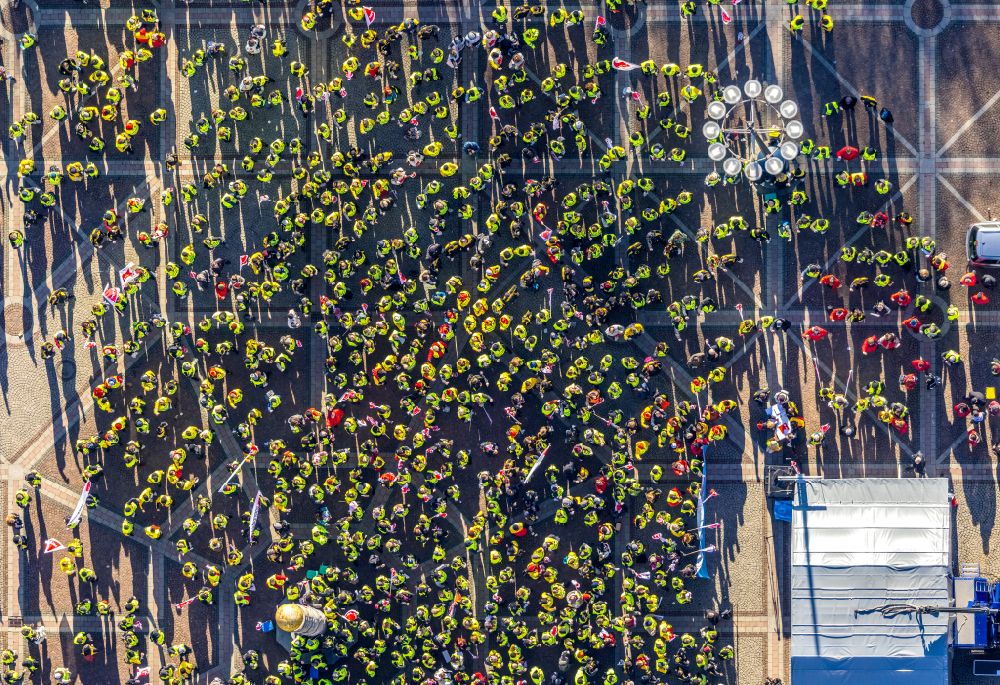 Aerial image Dortmund - Participant of a political protest demonstration Verdi - Poststreik on place Friedensplatz in Dortmund at Ruhrgebiet in the state North Rhine-Westphalia, Germany