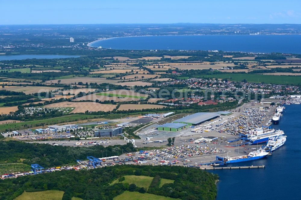Aerial image Travemünde - Building complex and distribution center on the site of Terminal Skandinavienkai in the district Ivendorf in Travemuende in the state Schleswig-Holstein, Germany