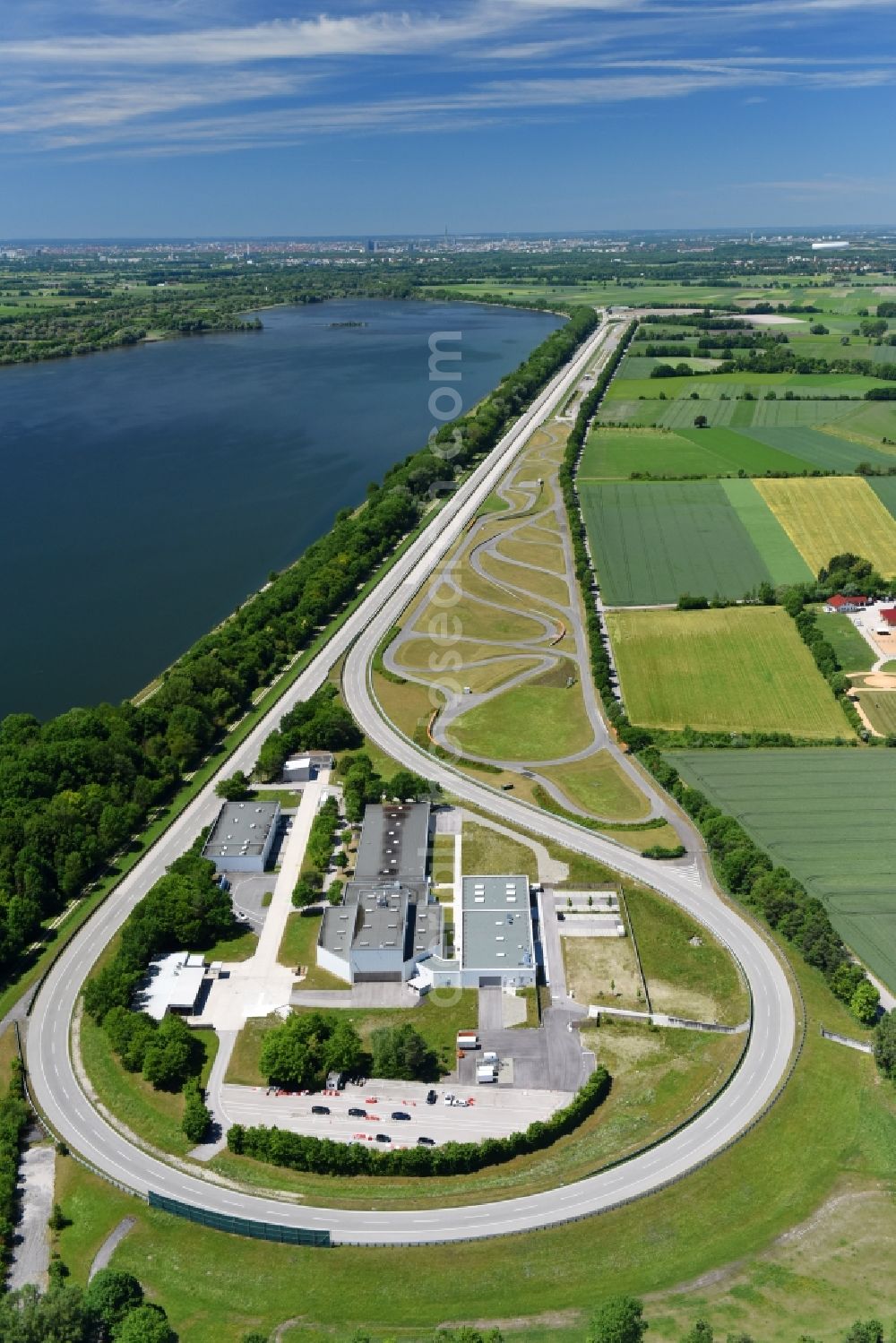 Aerial photograph Aschheim - Test track and practise place on the BMW measuring area Aschheim in the district of Neufinsing in Aschheim in the federal state Bavaria, Germany
