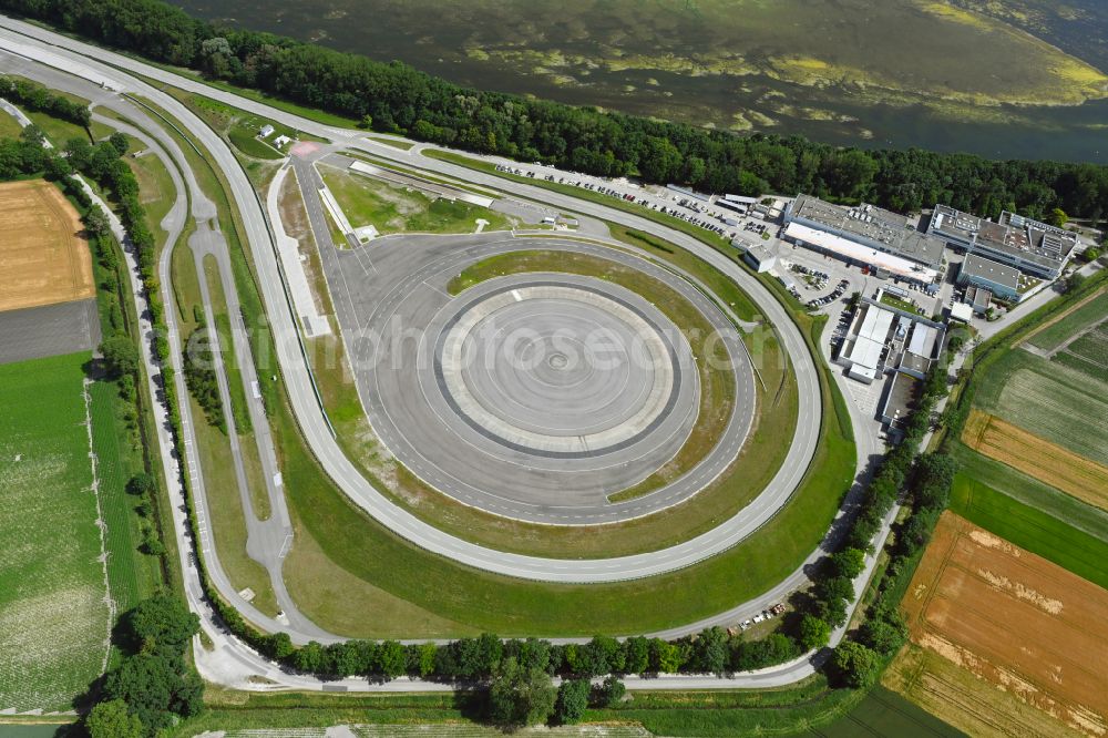 Aschheim from above - Test track and practise place on the BMW measuring area Aschheim in the district on street Bayernwerkweg of Neufinsing in Aschheim in the federal state Bavaria, Germany