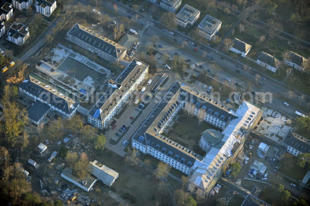 Aerial image Berlin - In the former headquarters of the U.S. forces in the district of Dahlem in Berlin is currently being created, the real estate site The metropolitan gardens. Quality apartments and suites in the former barracks and administrative buildings integrated from the Terraplan estate and fiduciary mbH at the corner Clayallee Saagemunder road 