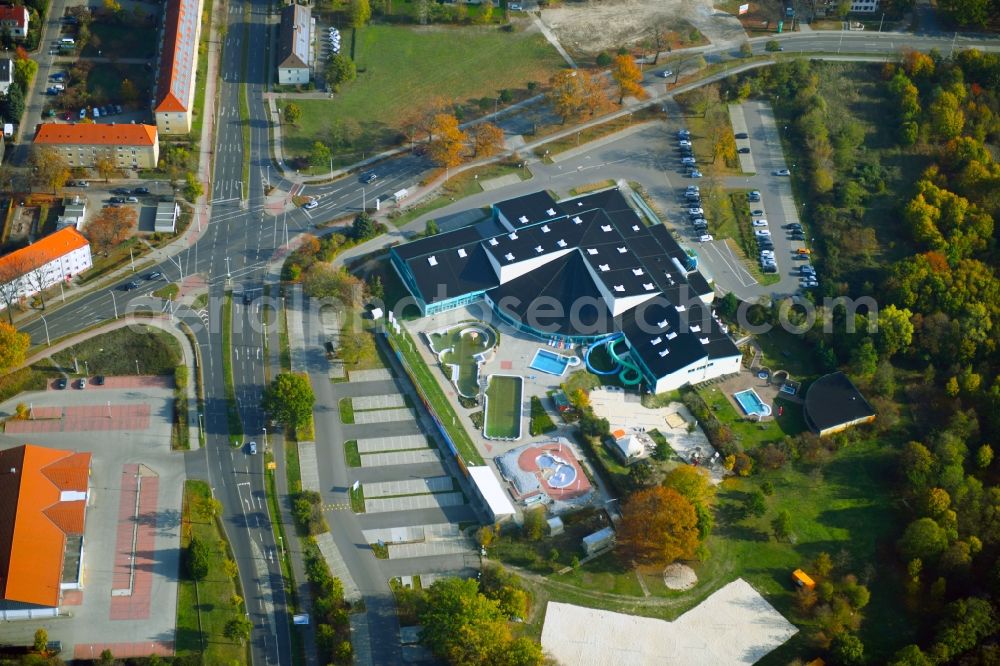 Aerial image Cottbus - Spa and swimming pools at the swimming pool of the leisure facility Lagune Cottbus on Nordring corner Sielower Landstrasse in Cottbus in the state Brandenburg, Germany