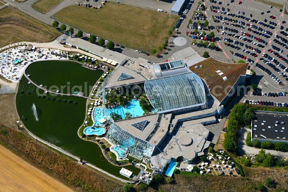 Aerial photograph Sinsheim - Thermal baths and swimming pools at the outdoor pool of the leisure facility Thermen & Badewelt on the Hummelberg in Sinsheim in the state of Baden-Wuerttemberg