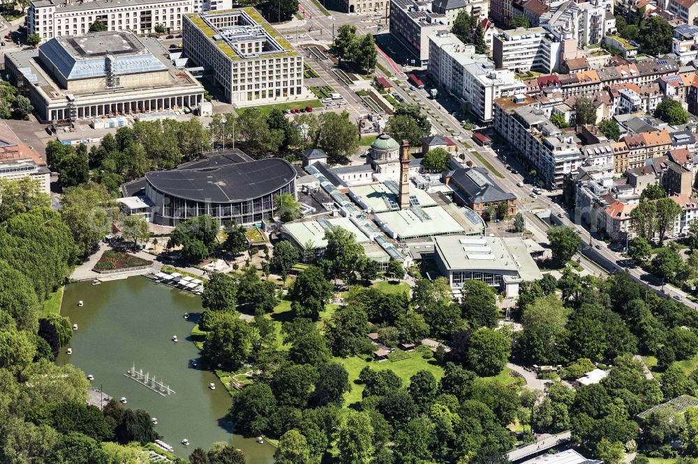 Aerial image Karlsruhe - Spa and swimming pools at the swimming pool of the leisure facility Vierordtbad on place Festplatz in Karlsruhe in the state Baden-Wuerttemberg, Germany