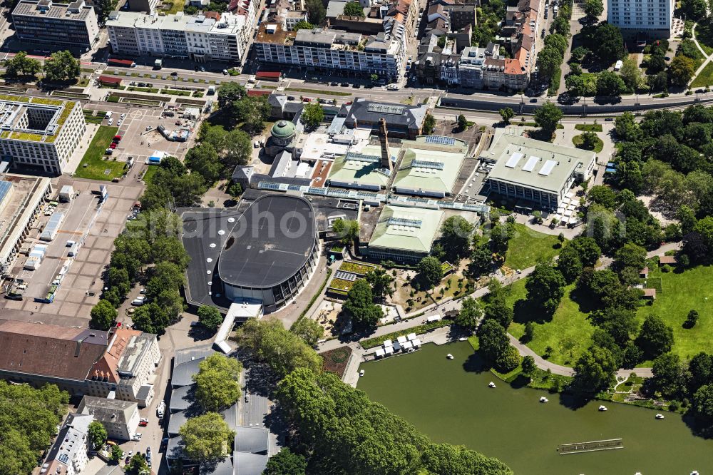 Karlsruhe from the bird's eye view: Spa and swimming pools at the swimming pool of the leisure facility Vierordtbad on place Festplatz in Karlsruhe in the state Baden-Wuerttemberg, Germany