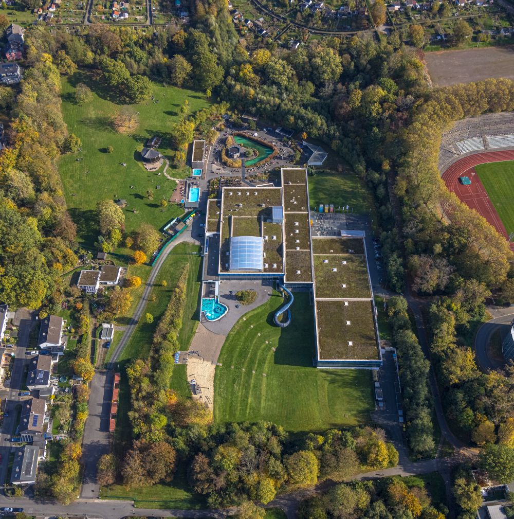 Aerial image Hagen - Spa and swimming pools at the swimming pool of the leisure facility WESTFALENBAD on Stadionstrasse in Hagen at Ruhrgebiet in the state North Rhine-Westphalia, Germany