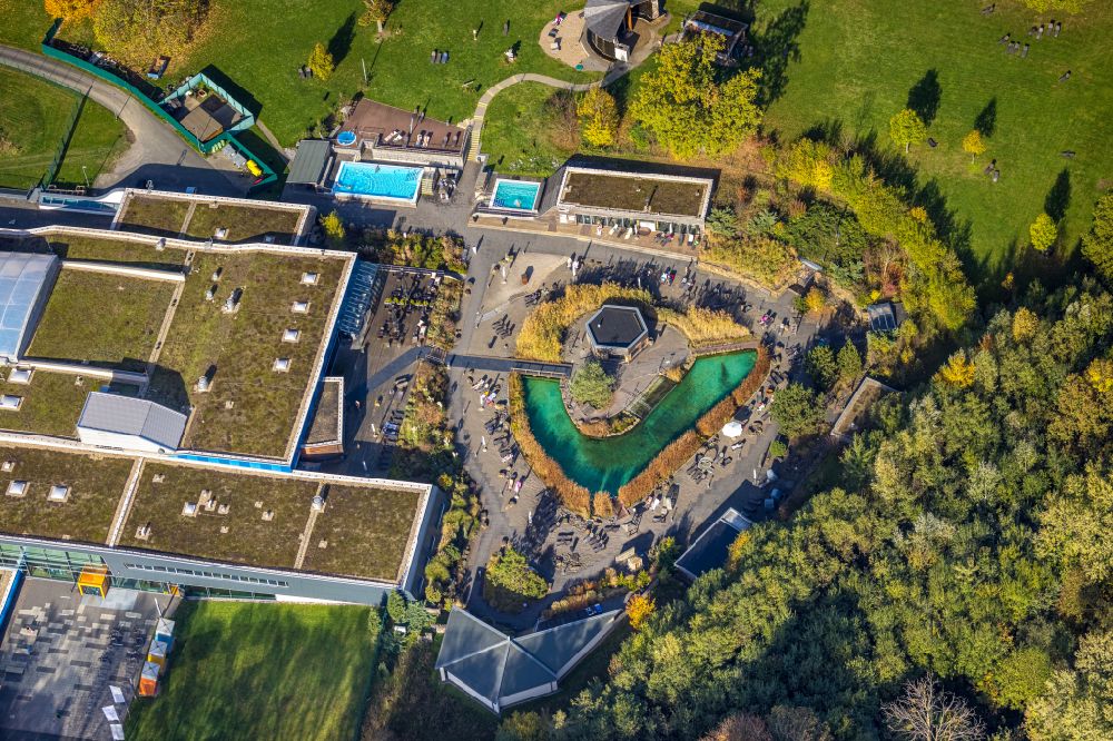 Aerial photograph Hagen - spa and swimming pools at the swimming pool of the leisure facility WESTFALENBAD on Stadionstrasse in Hagen in the state North Rhine-Westphalia, Germany