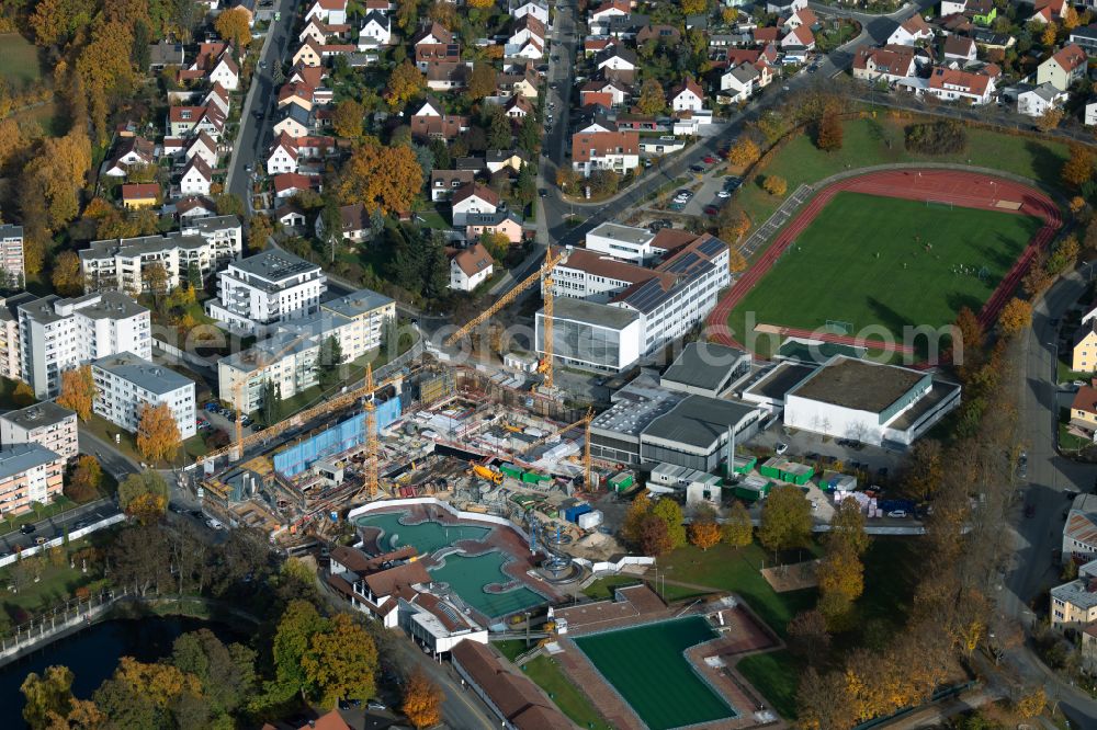 Aerial photograph Neumarkt in der Oberpfalz - Spa and swimming pool at the swimming pool of Recreation in Neumarkt in der Oberpfalz in the state Bavaria, Germany