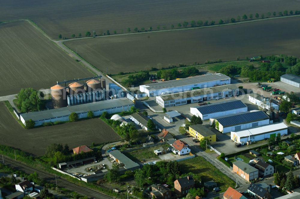 Aerial photograph Wulfen - Animal breeding equipment Livestock breeding for meat production of Agrargesellschaft Wulfen mbH Am Weinberg in Wulfen in the state Saxony-Anhalt, Germany